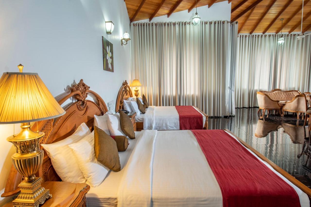Hotel Sudu Araliya Полоннарува Екстер'єр фото